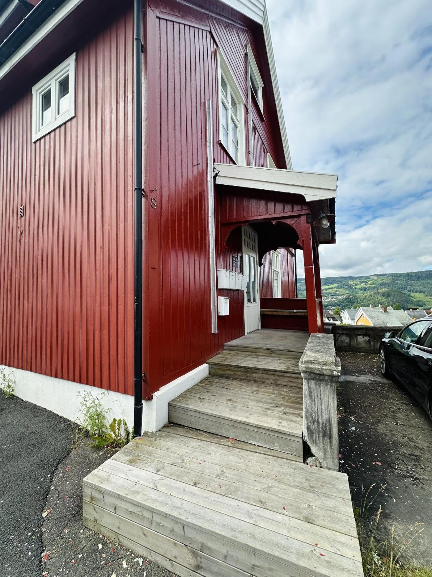Appartement Toppleilighet I Sentrum Av