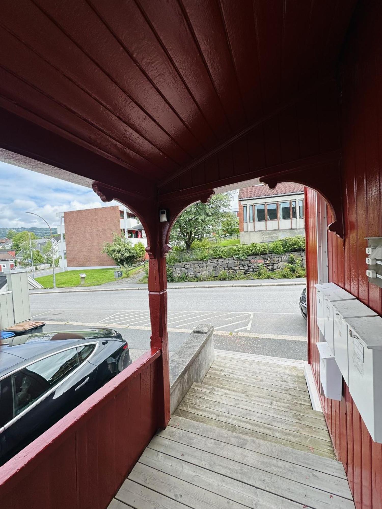 Appartement Toppleilighet I Sentrum Av